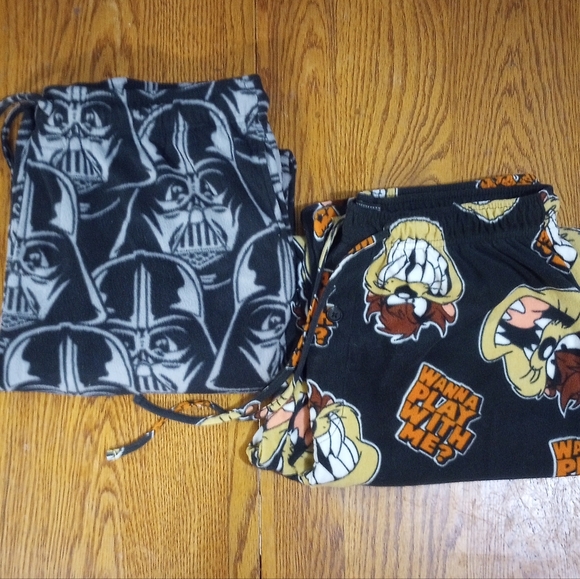 Men's Fleece Pajama Pants Size Large Lot of 2 Pairs Star Wars Looney Tun… - Picture 1 of 8